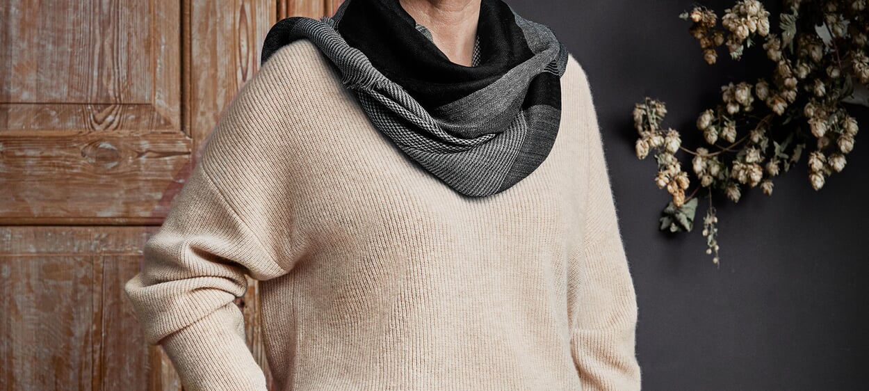 Lanius Sweater