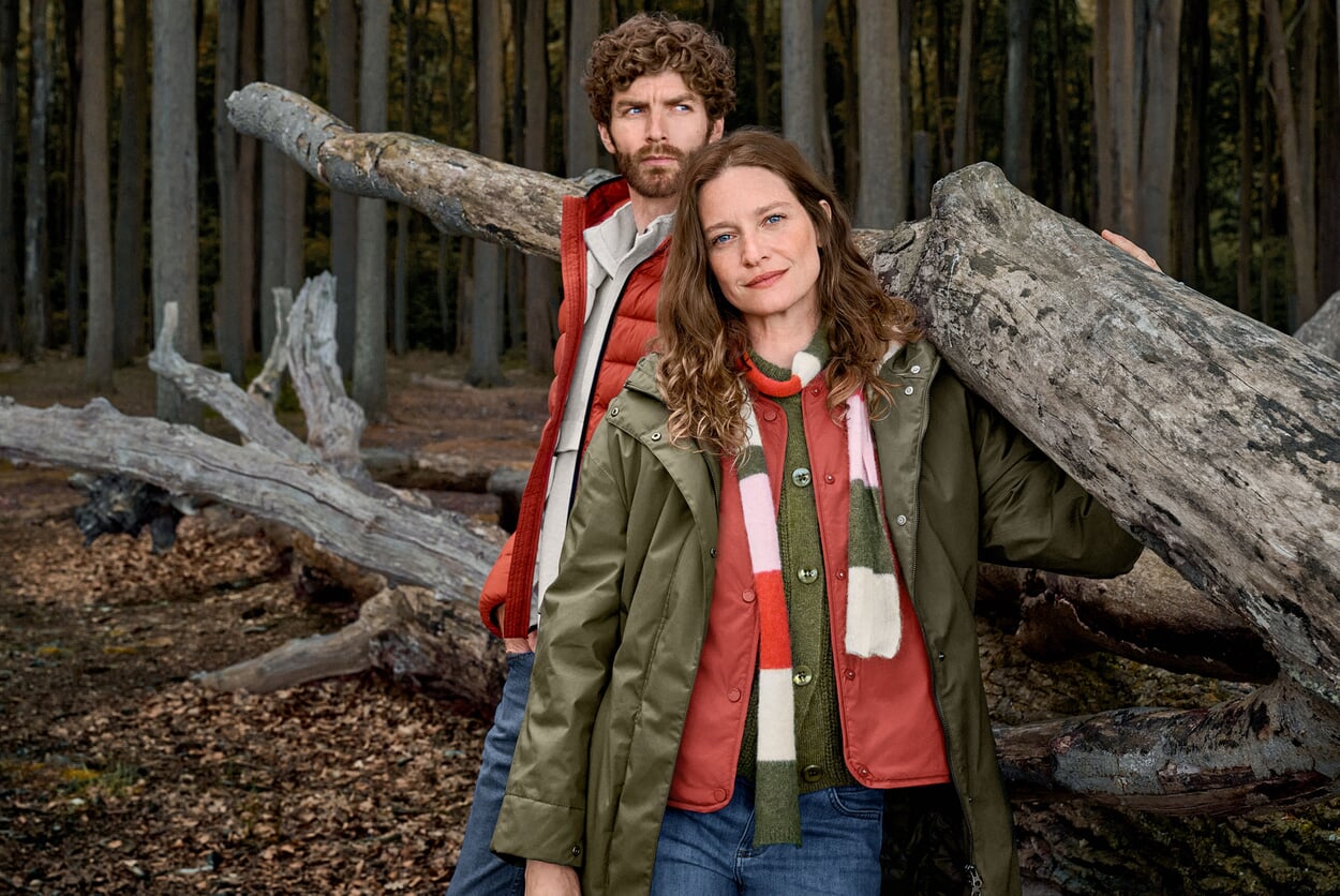 Model in Herbstoutfit