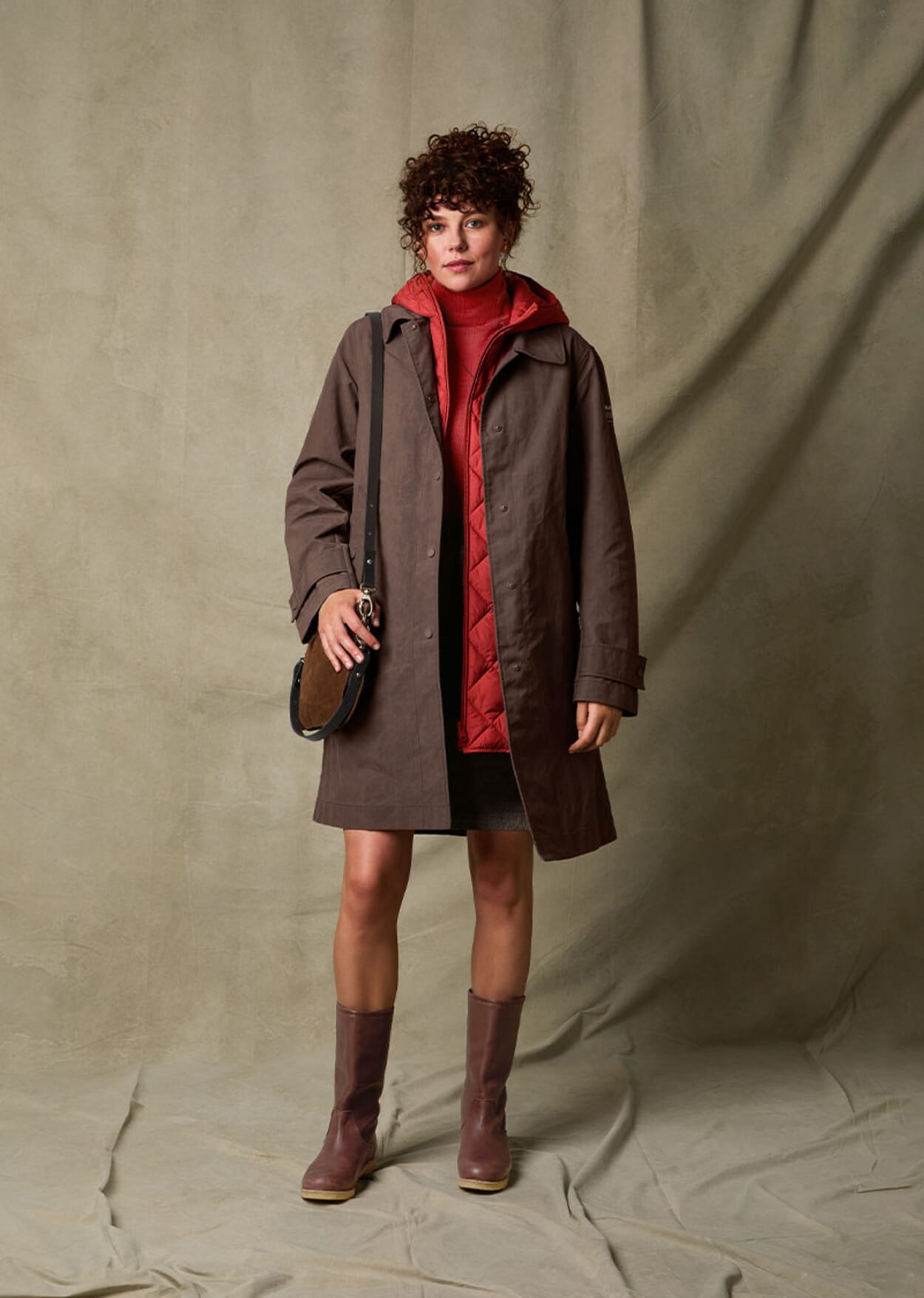 Model im Herbstoutfit