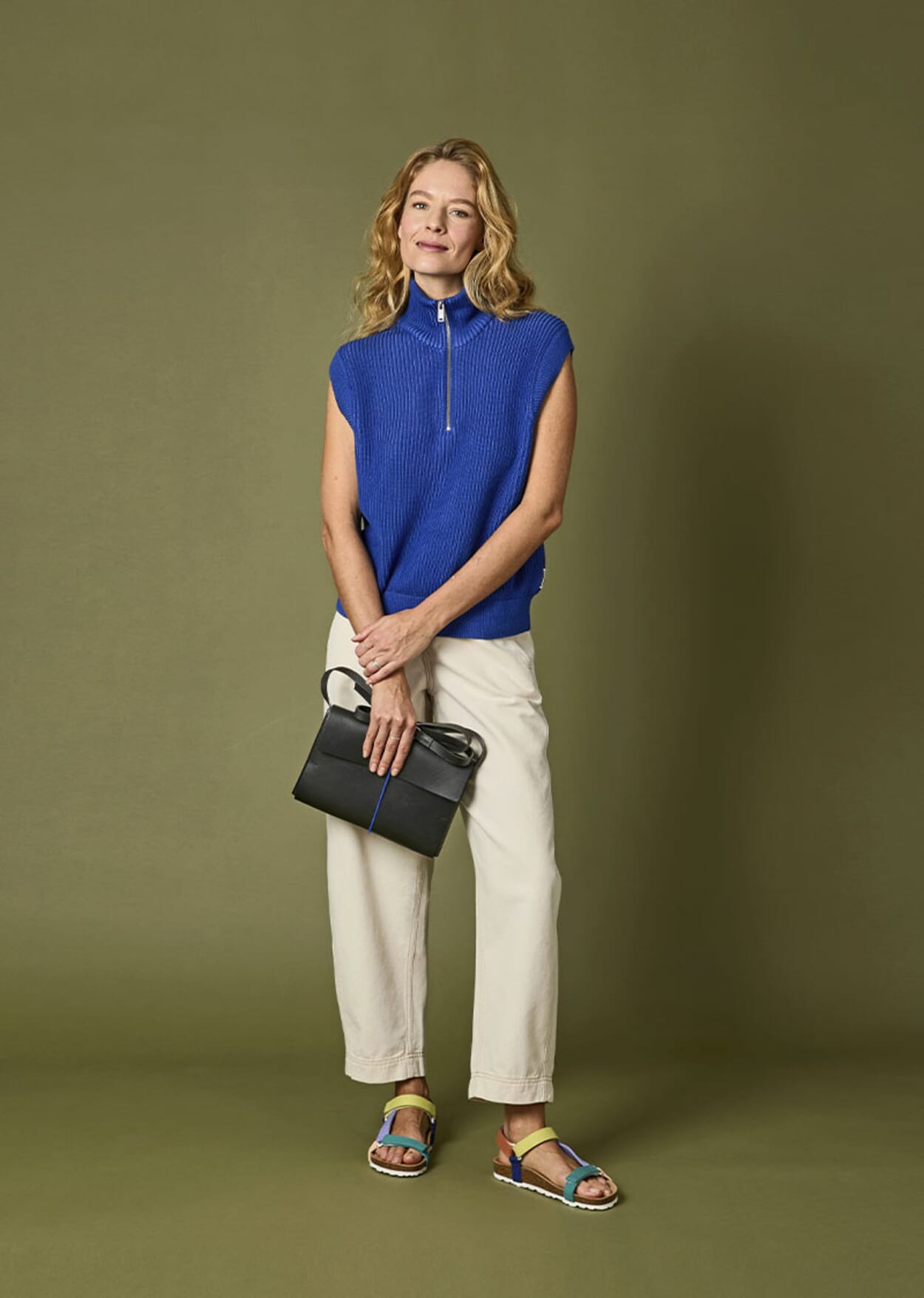 Model im Fühlingsoutfit