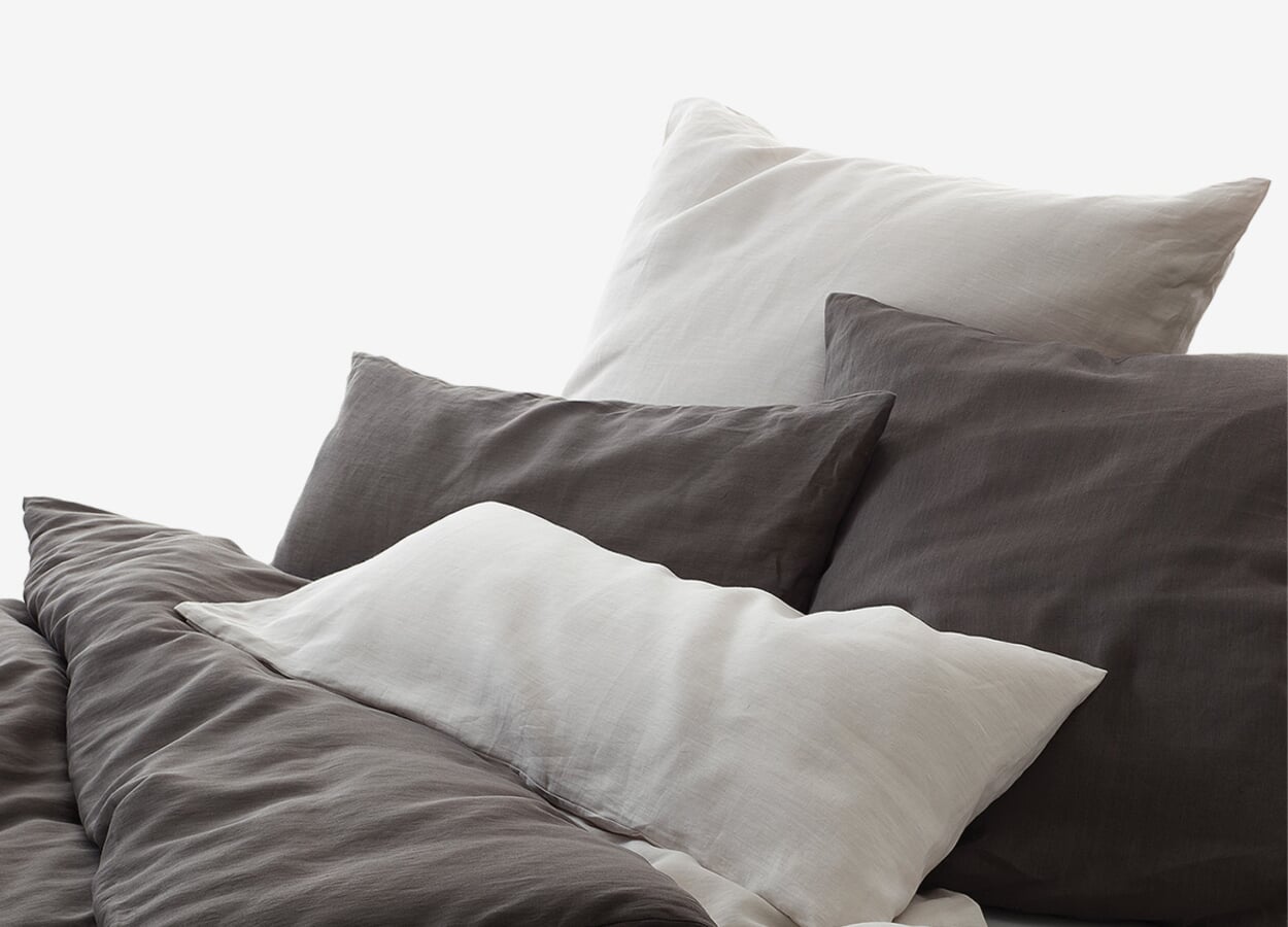 Linen bedding