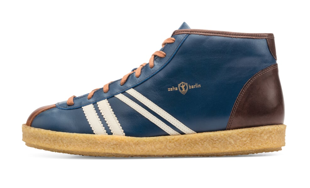 Leather sports shoe sneaker Medium blue