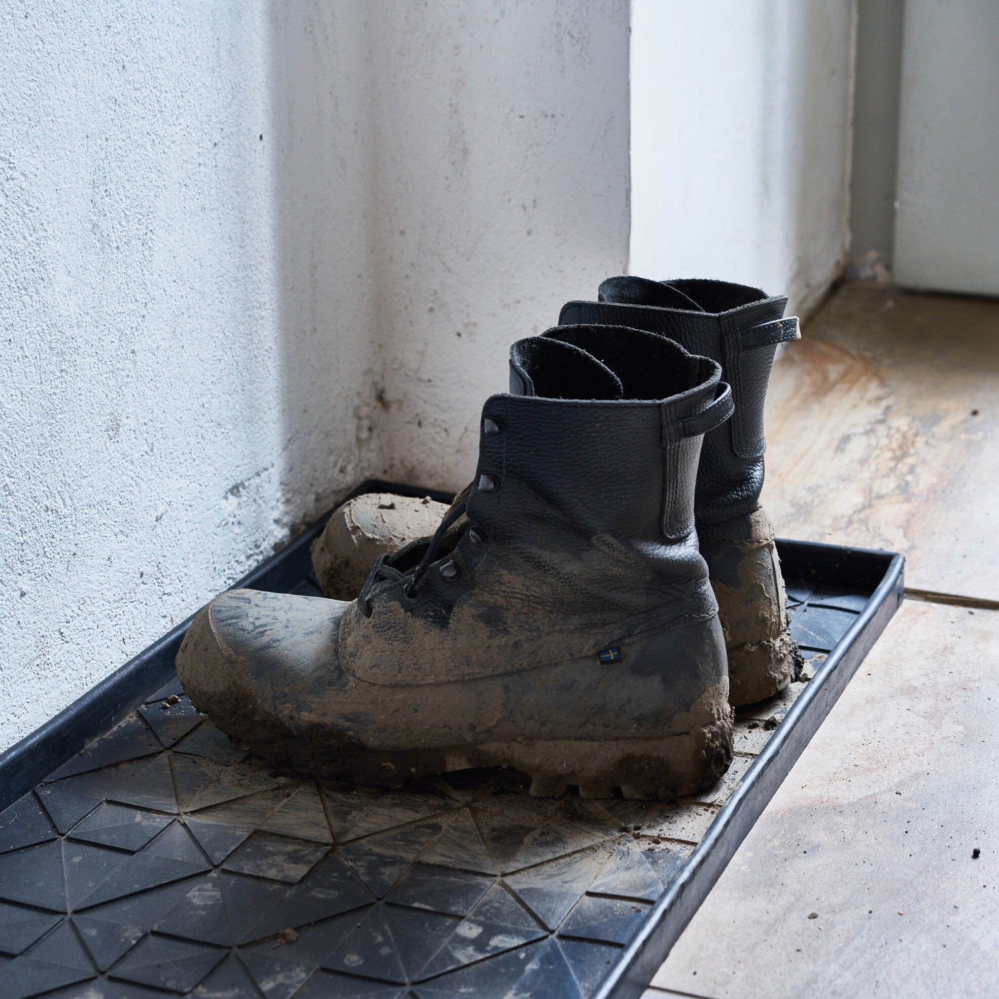 large rubber shoe mat