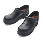 Garden wooden shoe with protective cap Black