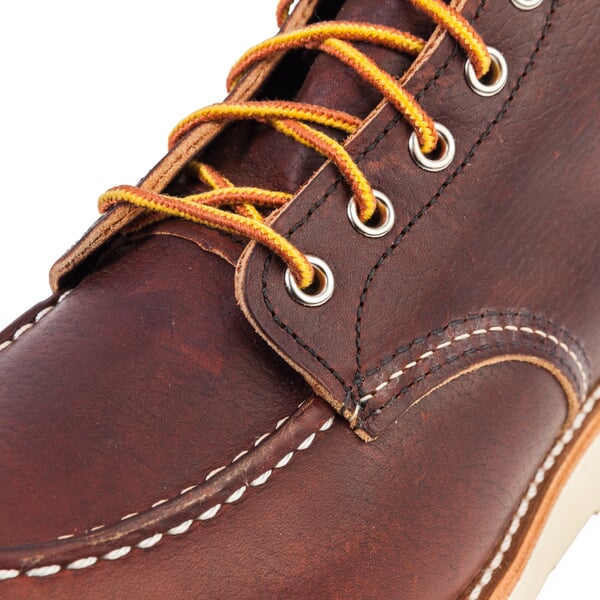 Moc boat men Brown (8138), close-up