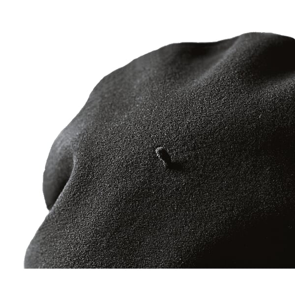 Ægte baret Sort, nærbillede