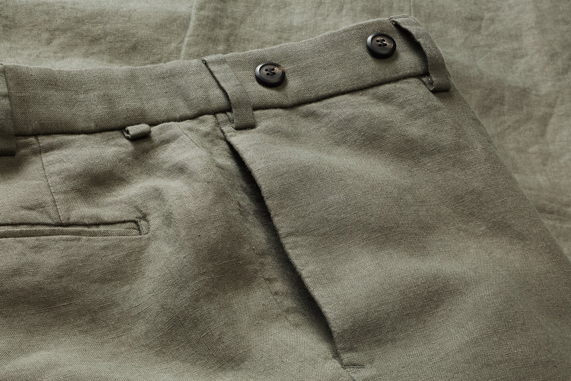Men's Linen Trousers, Olive | Manufactum