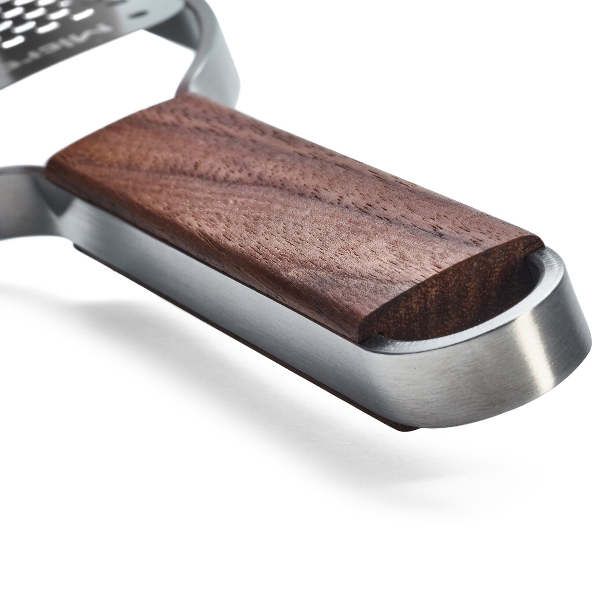 Microplane grater two-way cutting edge