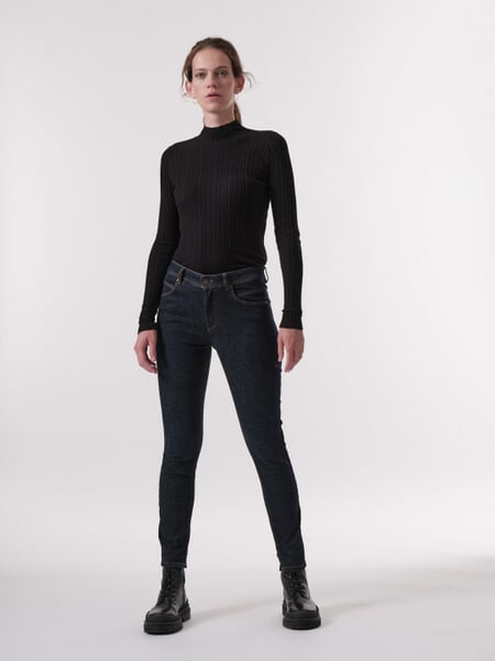 Damenjeans Dunkelblau, Anwendungsbeispiel
