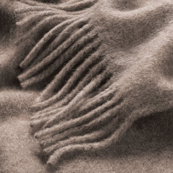 Poncho lambswool, close-up
