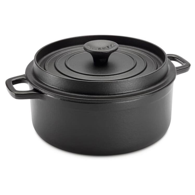 Round Invicta Stewing-Pot