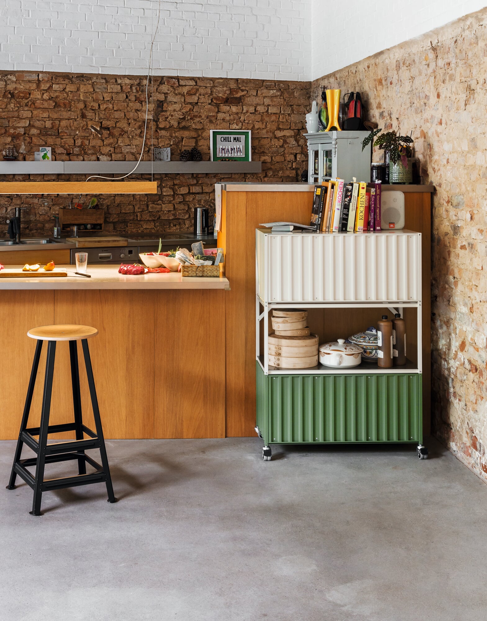 Container DS, RAL 6011 Reseda green | Manufactum