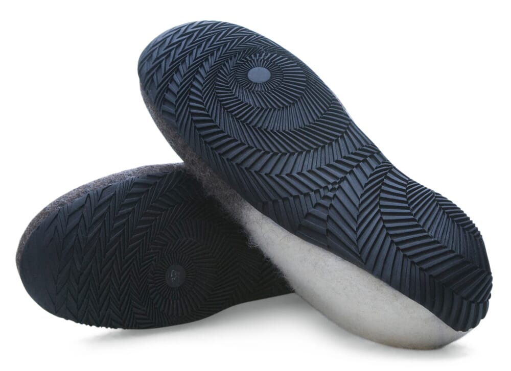 Lahtiset slippers deals