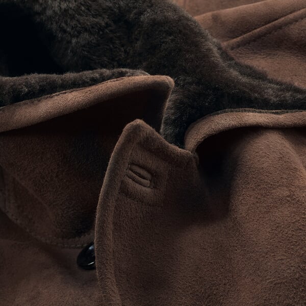 Herrenjacke Islandlammfell Dunkelbraun, Detailsicht