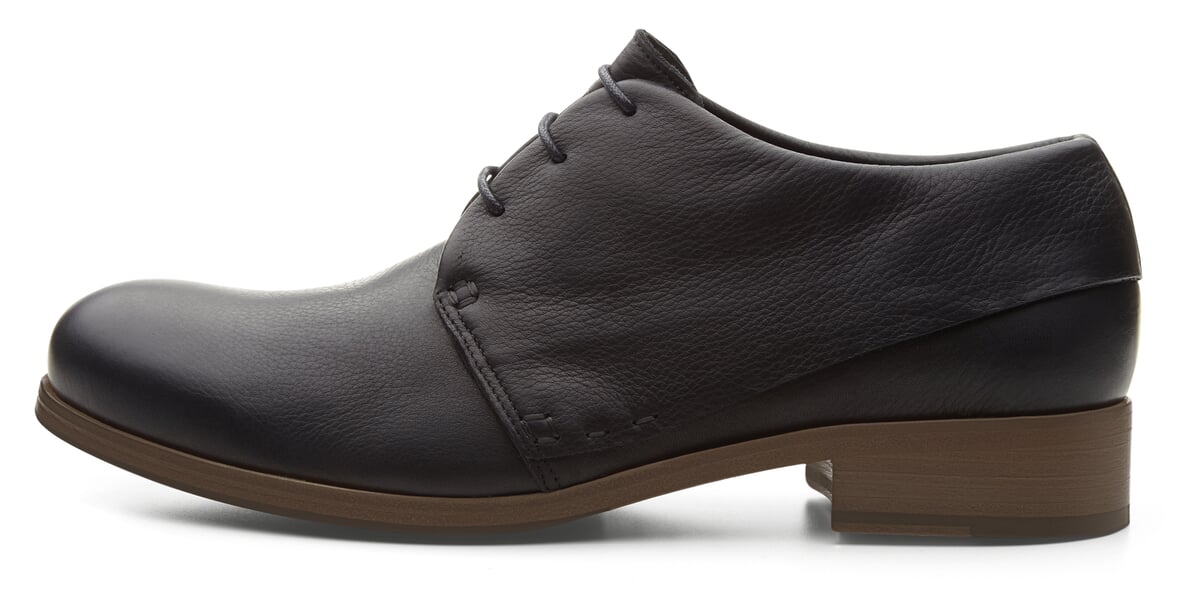 Men low shoe cowhide Black