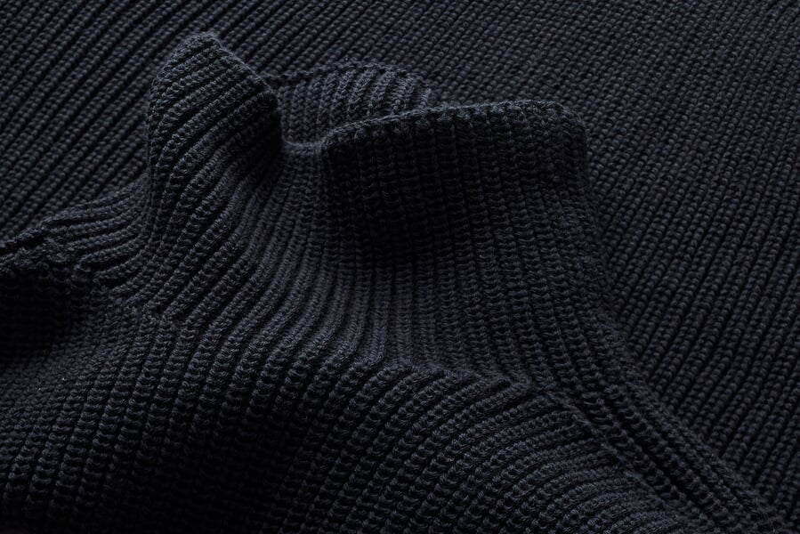 Men sweater patent knit Navy, close-up