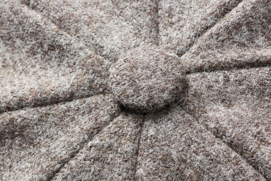 Men wool cap Brown melange, close-up