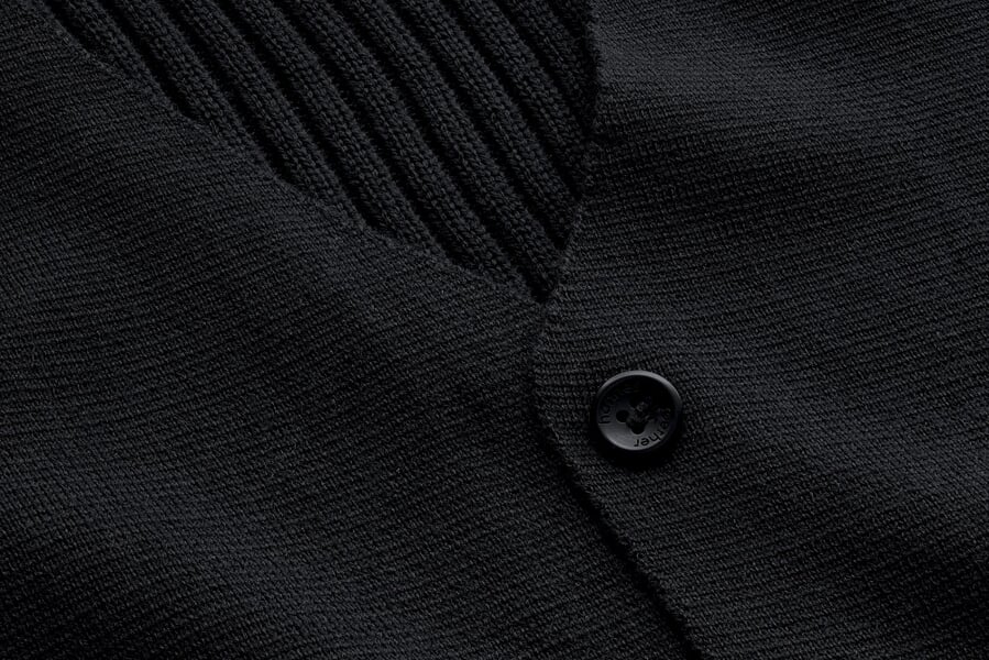 Men knitted vest Dark blue, close-up