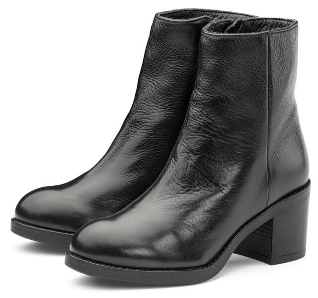 Women’s Calfskin Ankle Boots Black