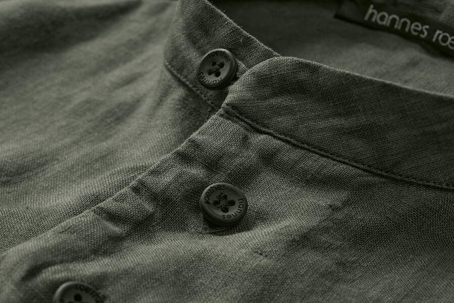 Men's slip shirt Khaki, close-up