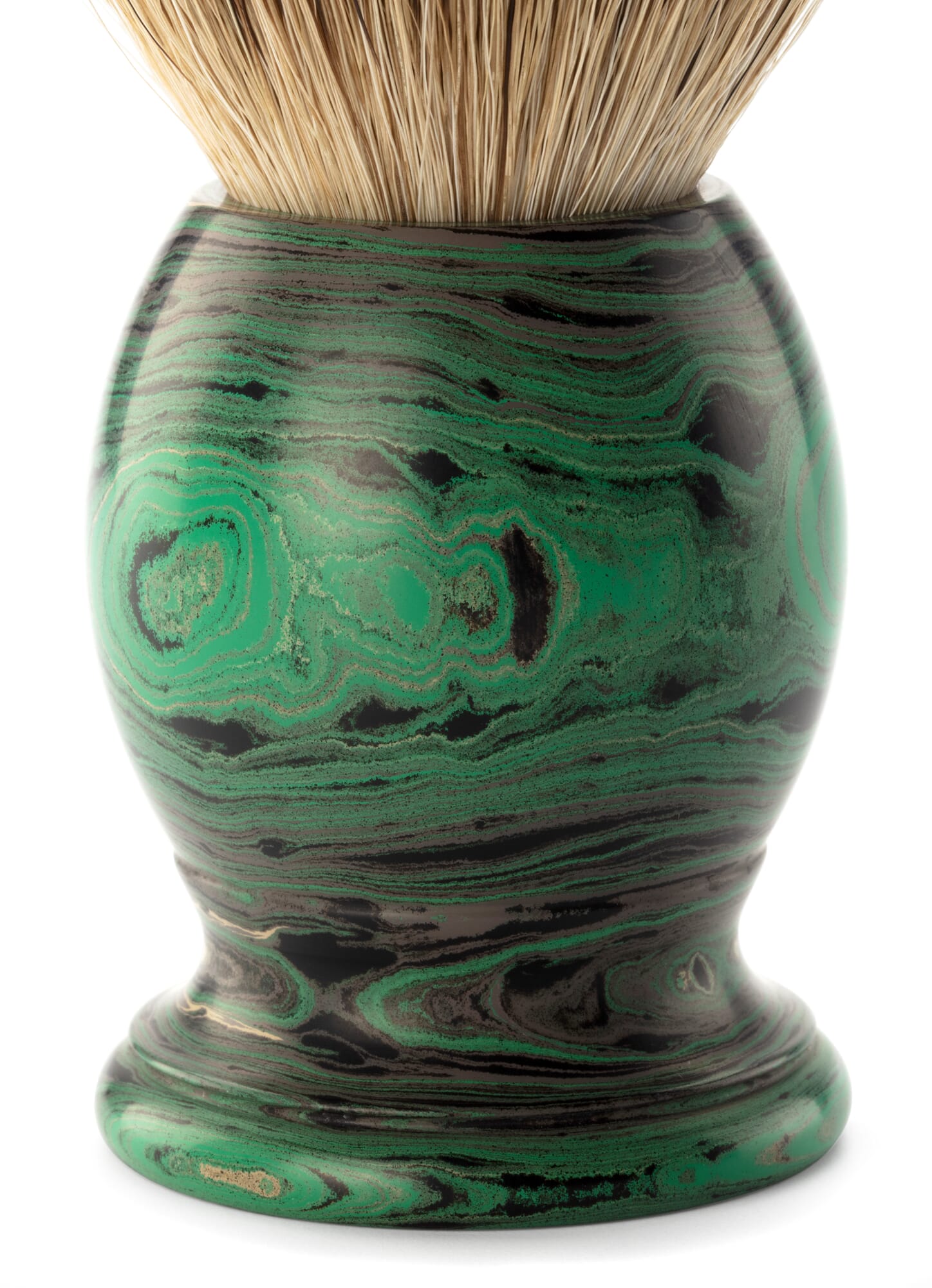 Manufactum | Rasierpinsel und Ständer, Ebonit marmoriert Set Dachshaar mit Grün Rasierhobel