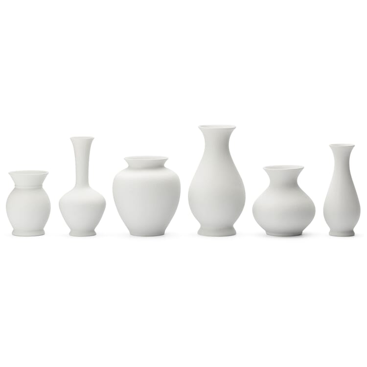Vases en porcelaine biscuit