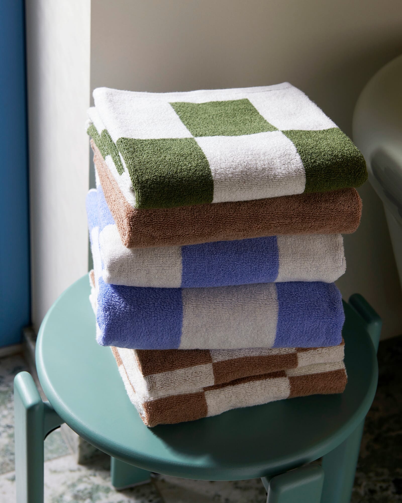 Pink and blue online towels