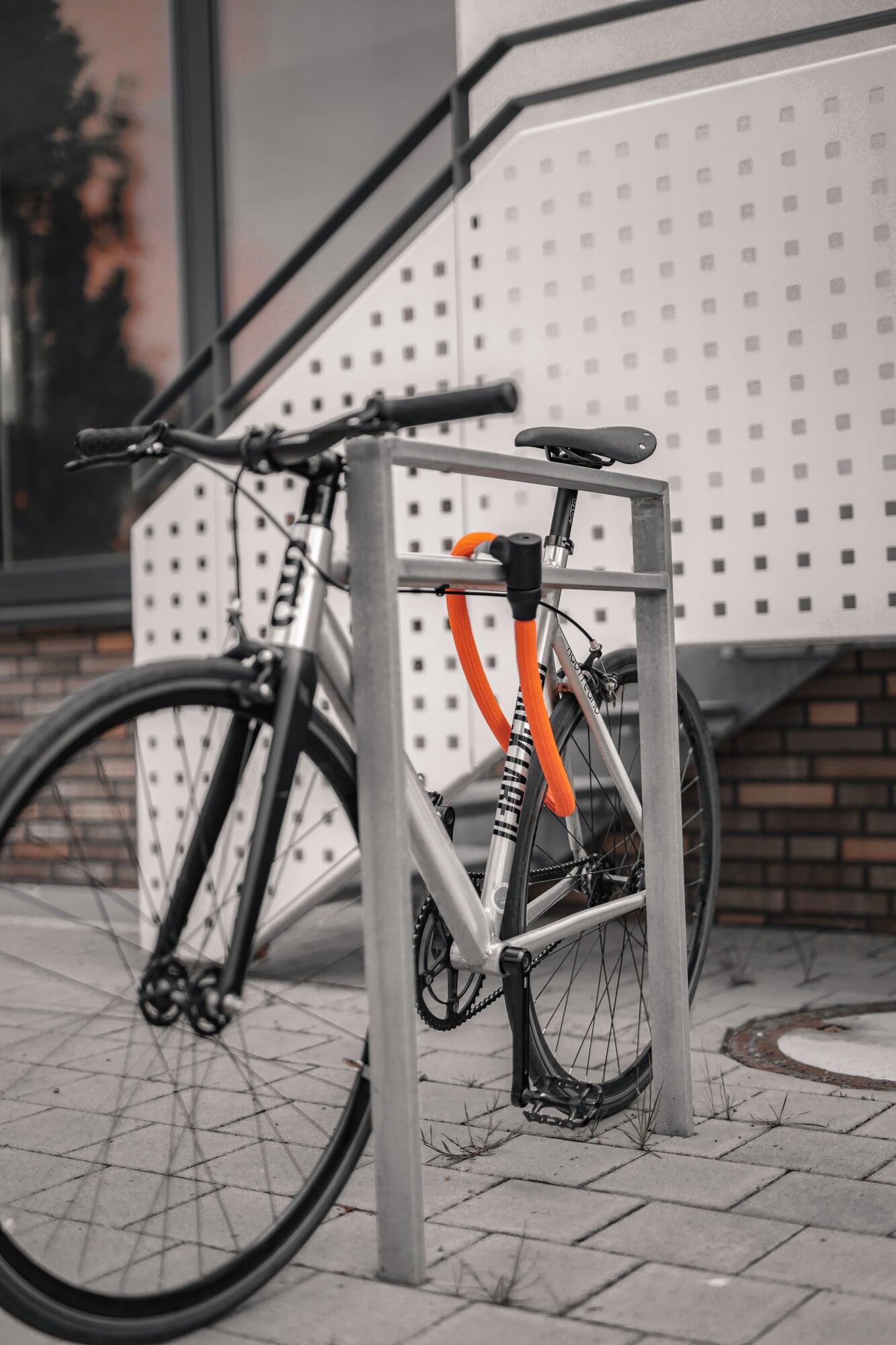 Wheel lock Orbit, Orange | Manufactum