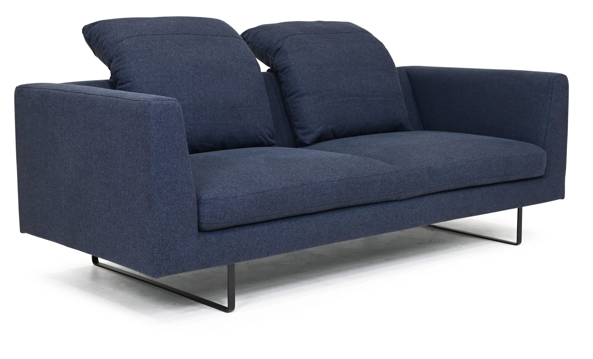 https://assets.manufactum.de/p/209/209230/209230_10.jpg/back-cushion-sofa-august.jpg