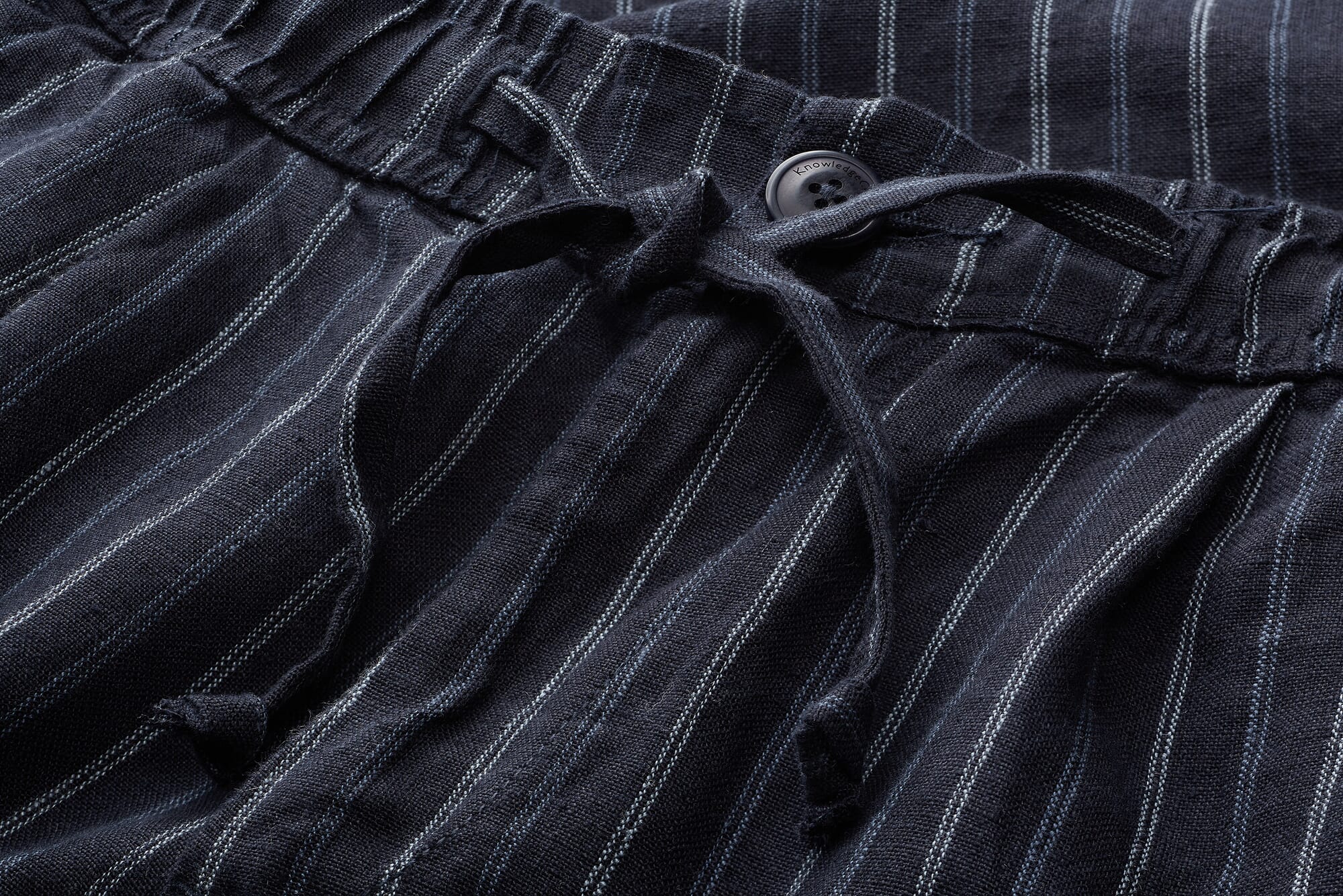 Herren-Leinenshorts gestreift, Blautöne | Manufactum 