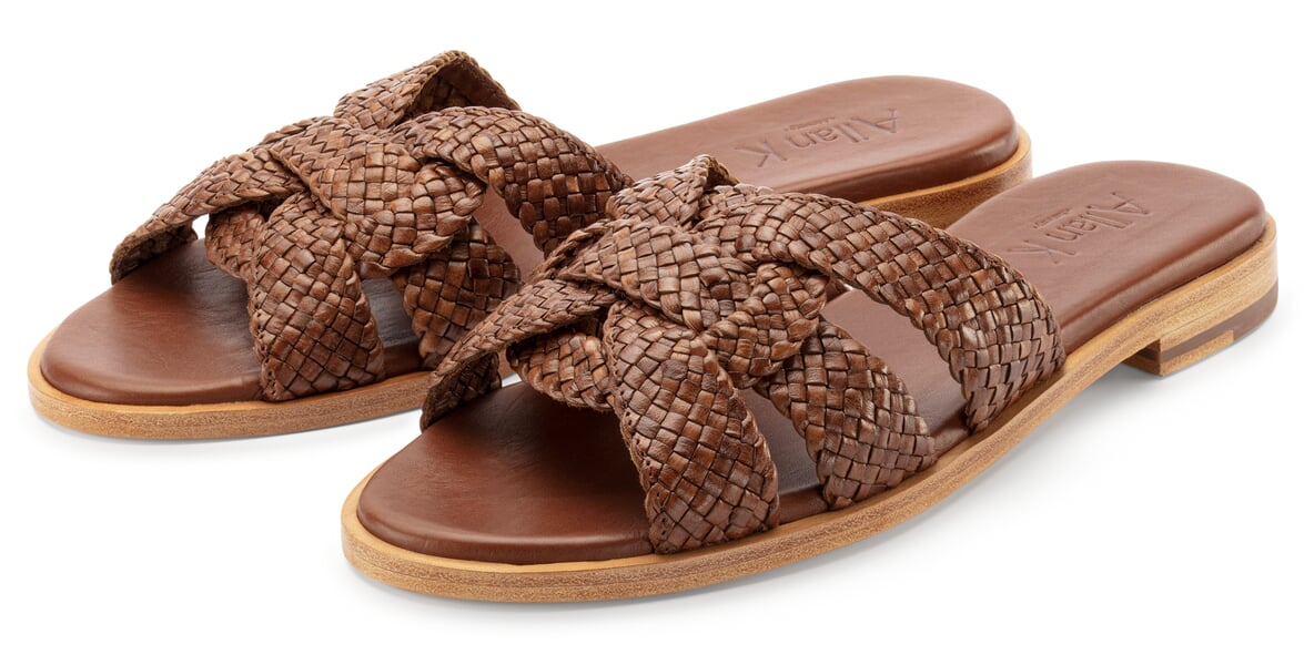 Gevlochten leren damesslippers Bruin