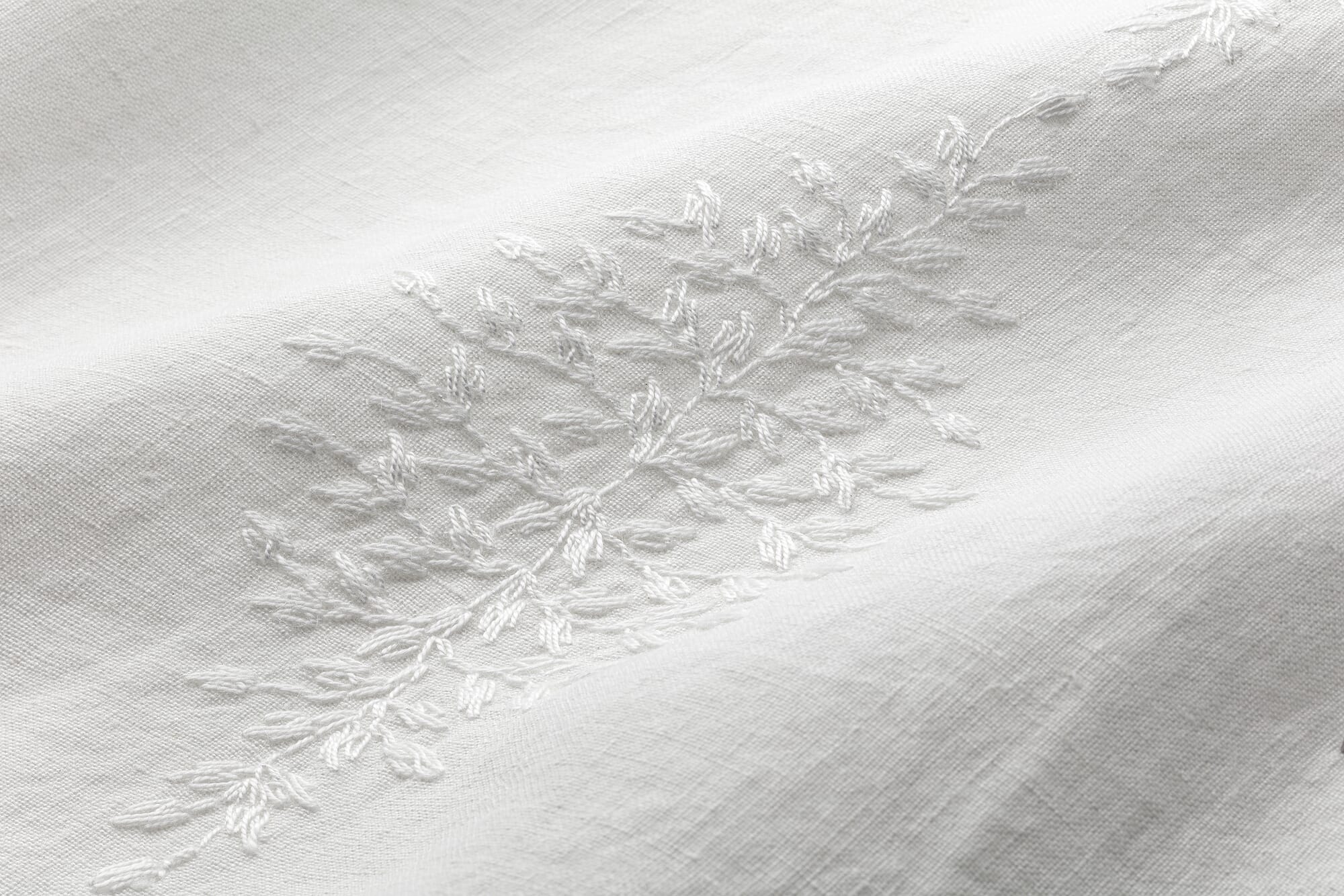 Tischläufer Leinen Blätterranke, Weiß | Manufactum
