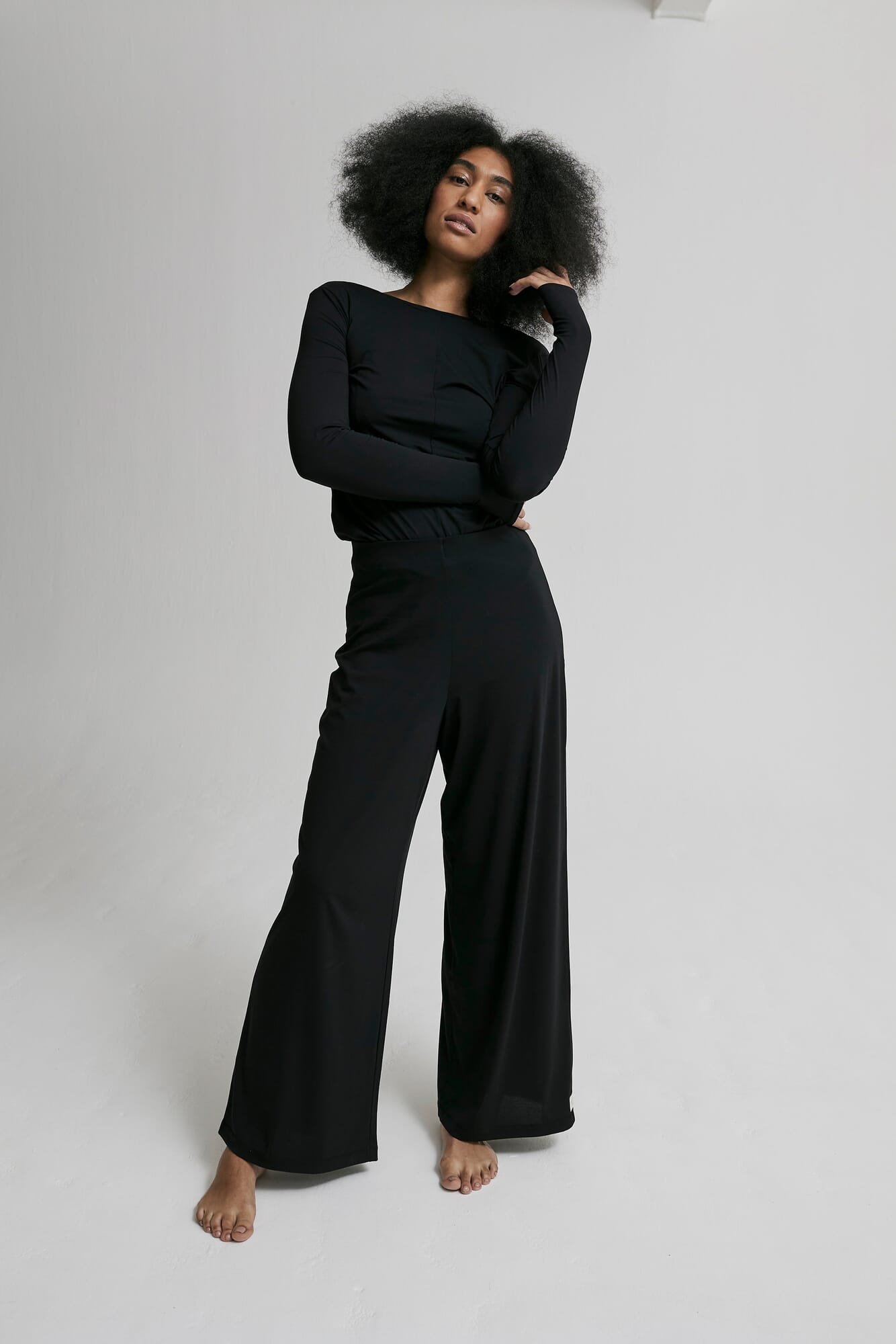 Yoga top long sleeve, Black | Manufactum
