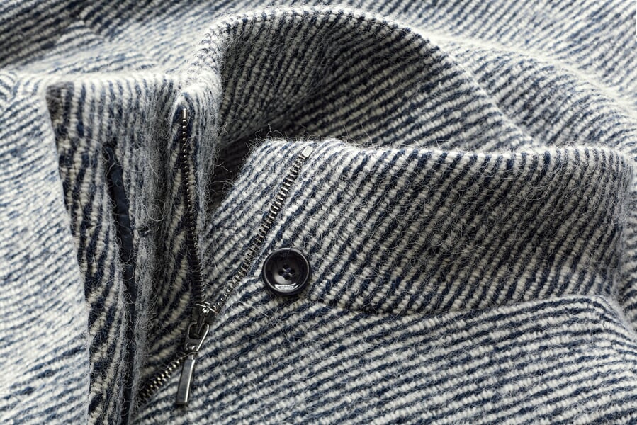 Damenjacke mit Stehkragen Blaumelange, Detailsicht