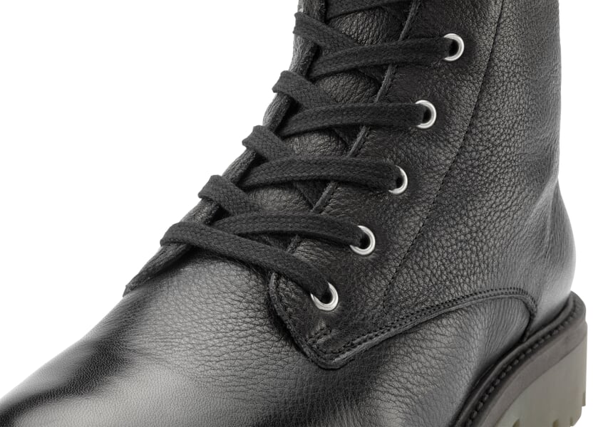 Mens lace up boot lined Black, close-up