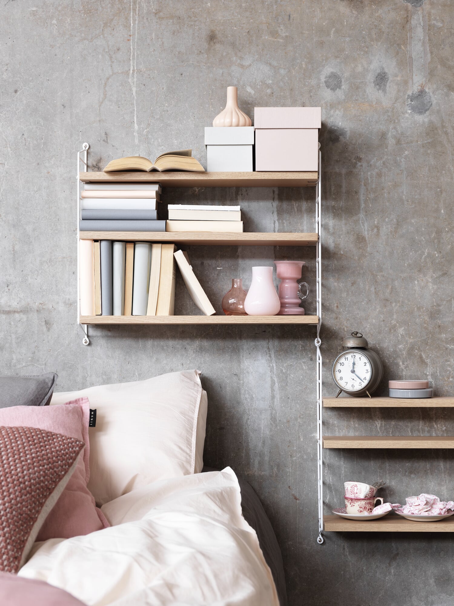 String® Pocket Shelving, Oak / White | Manufactum