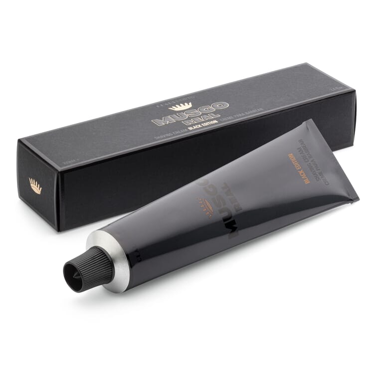 Musgo Real shaving cream, Black Edition
