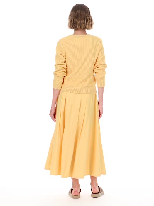 Ladies yellow outlet pleated skirt