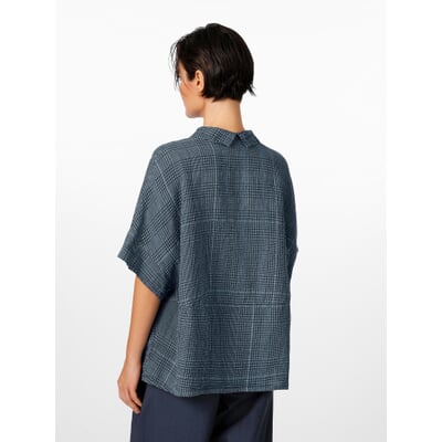 damenbluse-oversize-gemustert. 