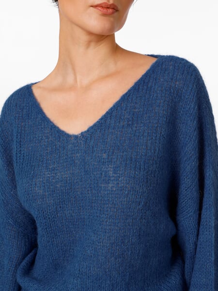 Damestrui met V-hals Blauw, close-up