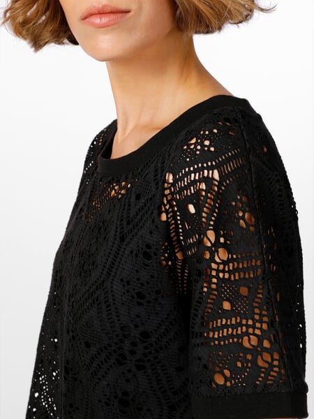 Damenshirt Lochmuster Schwarz, Detailsicht