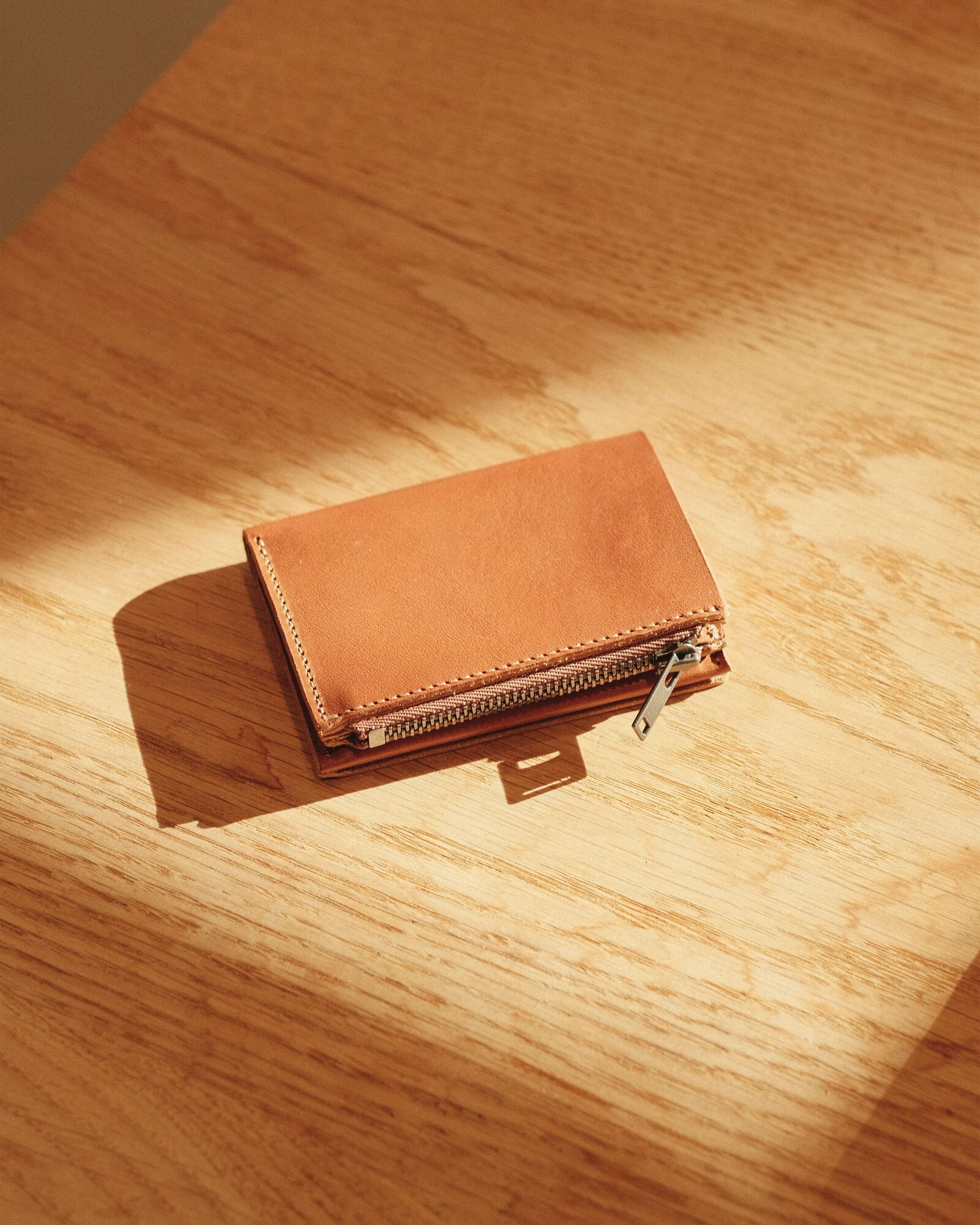Geldbörse Pocket Wallet Zip, Hellbraun | Manufactum