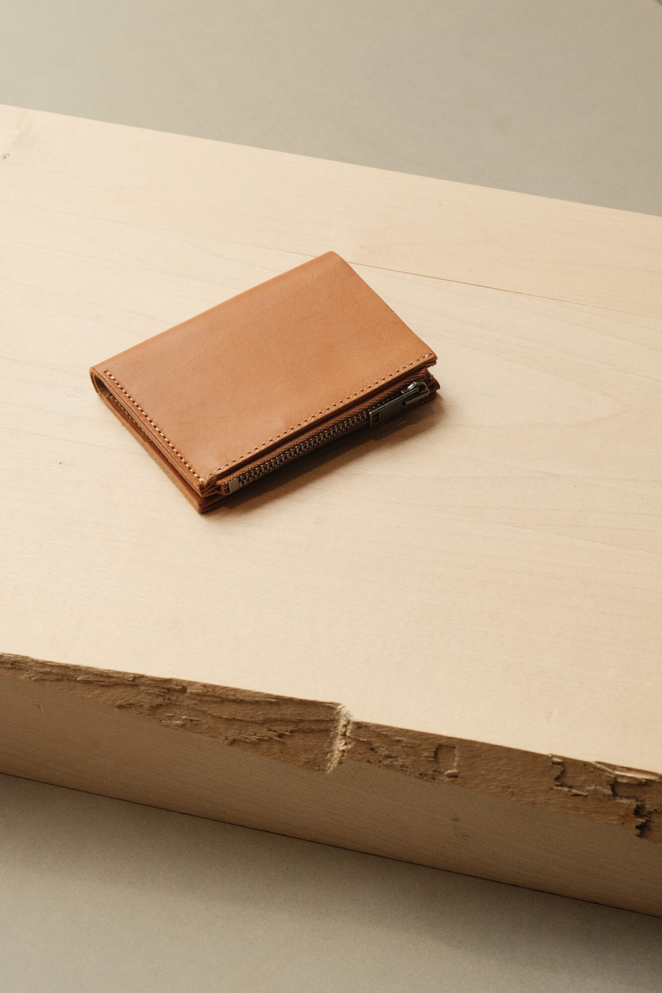 Geldbörse Pocket Wallet Zip, Hellbraun | Manufactum