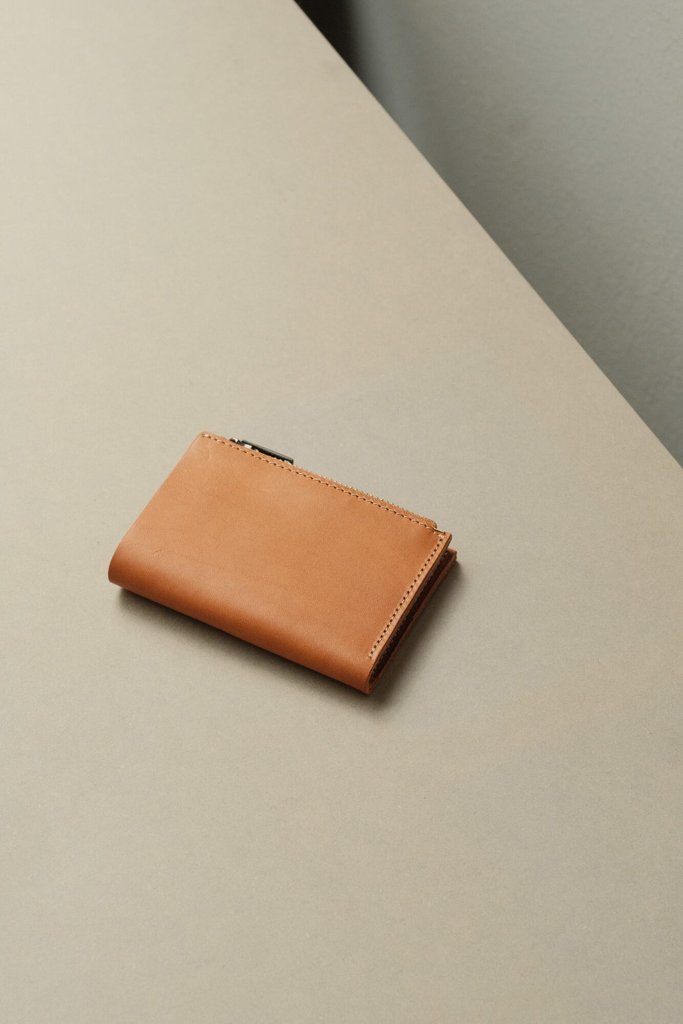 Geldbörse Pocket Wallet Zip, Hellbraun | Manufactum 