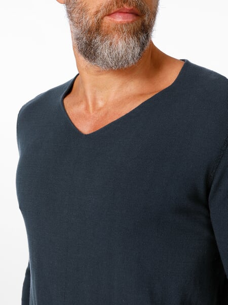 Herren-Strickpulli V-Ausschnitt Dunkelblau, Detailsicht