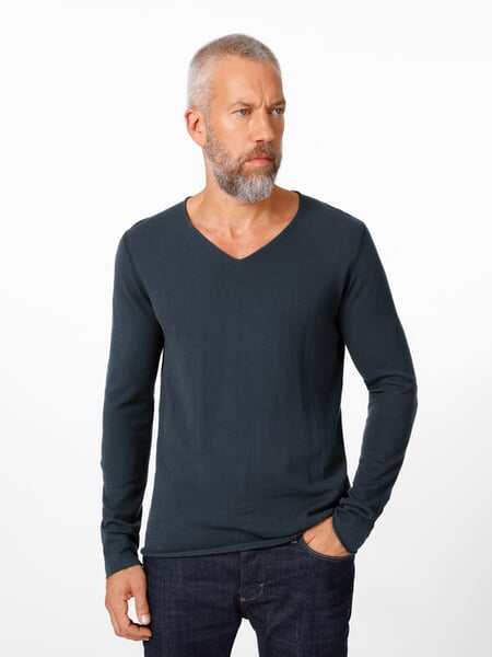 Mens Knit Sweater V Neck Dark blue, application example