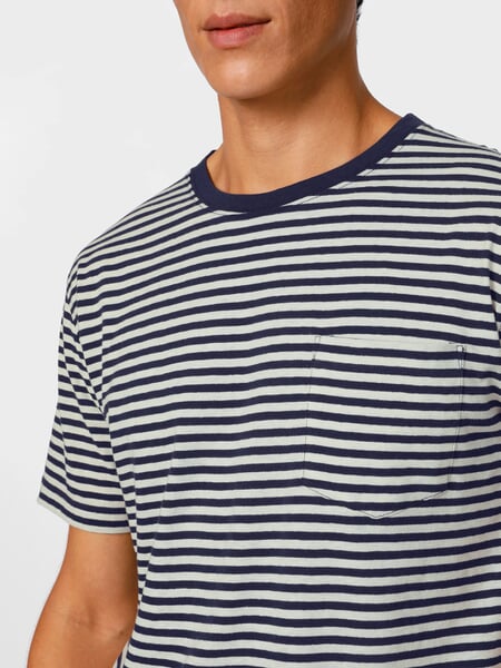 Mens Ringlet T-shirt Navy-White, close-up