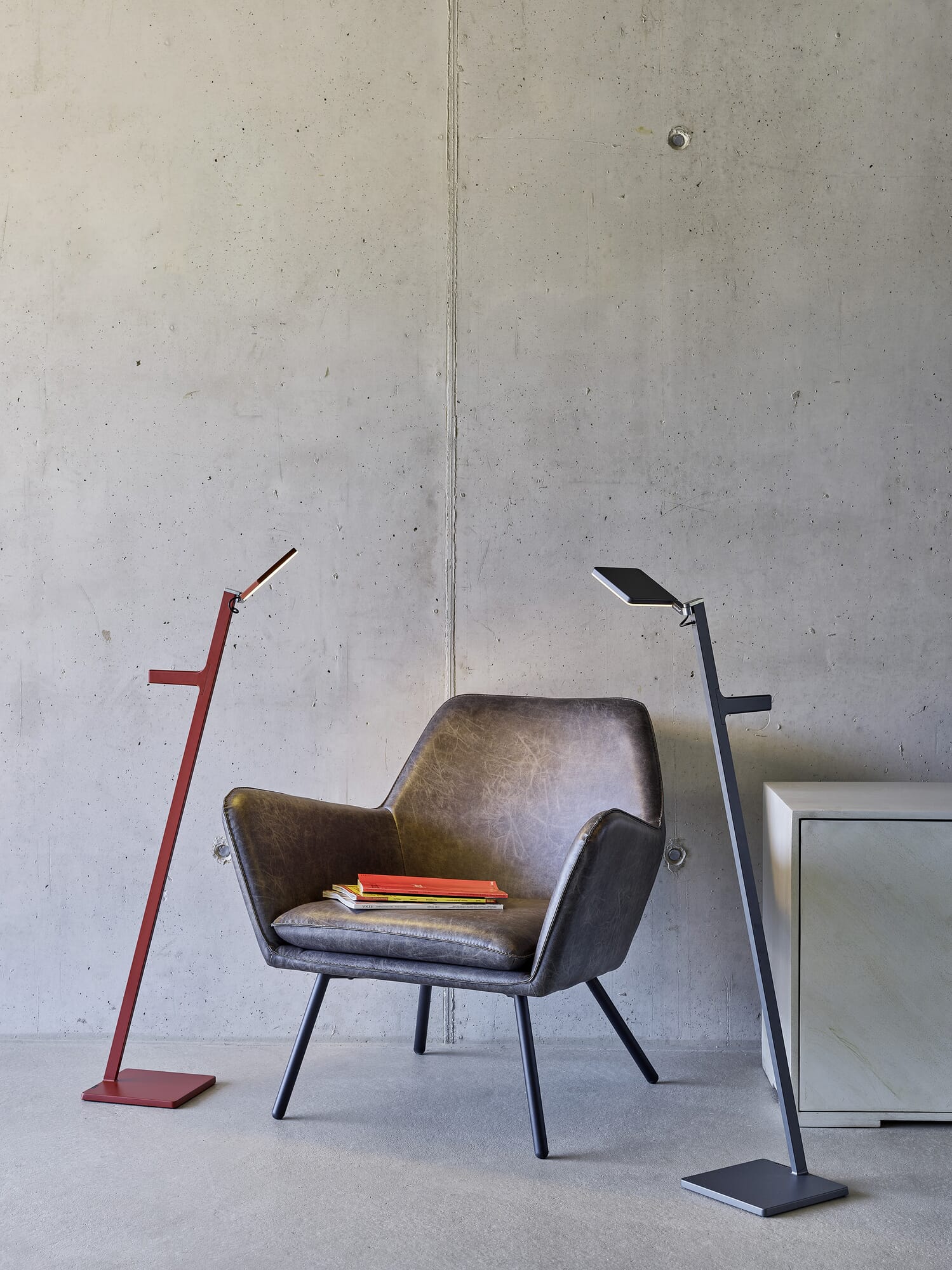 Roxxane Leggera 101CL floor lamp, Gray, matte | Manufactum