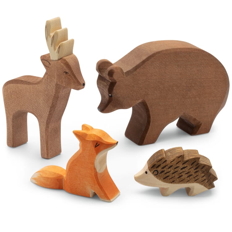 Set of forest animals maple wood