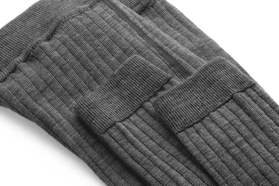 Kinderlegging van merinowol Donkergrijs, close-up